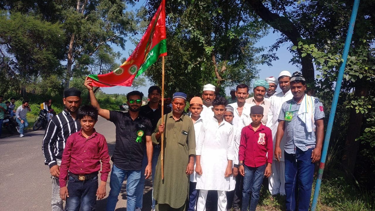 MMNEWSLIVE:-12 रबी उल अव्वल के मौके पर निकाला जुलूस